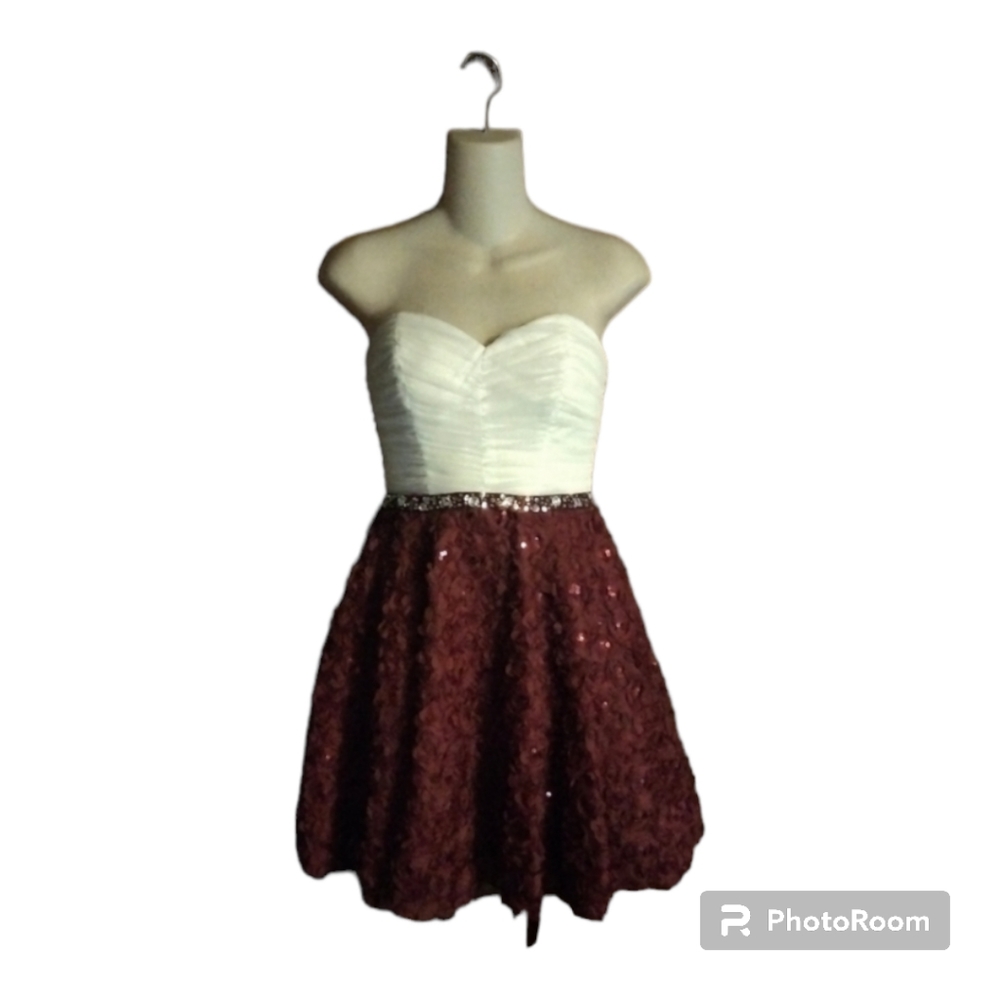 Windsor cocktail strapless dress